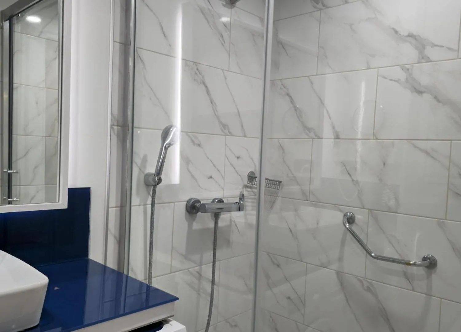 Black Sea R&A Apartment Batumi 0*,
